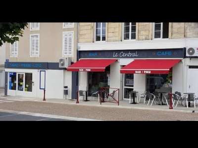 © Bar Le Central_Mirambeau