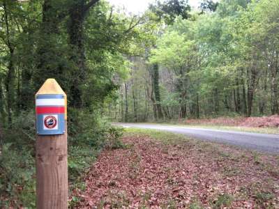 © Poteau sur l'itinéraire Frankton en Gironde