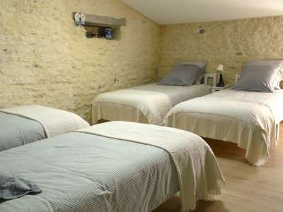 © SEJOUR Gîte Estuaire SALON SALON CUISINE CUISINE SALLE D'EAU CHAMBRE_1 CHAMBRE_1 CHAMBRE_2 CHAMBRE_1 CHAMBRE_2
