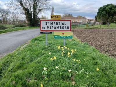 © Saint-Martial-de-Mirambeau, Village Fleuri_Saint-Genis-de-Saintonge