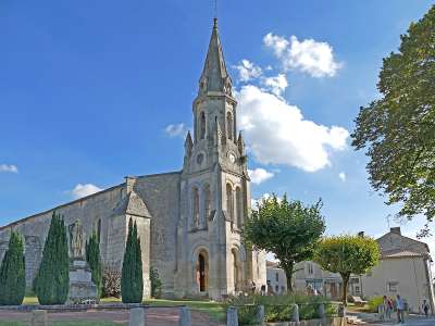 © L'église Saint-Michel de St-Dizant du-Gua