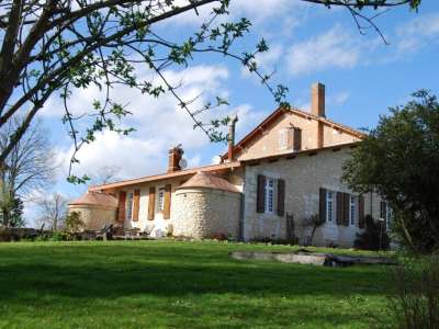 © Logis des quatre puits - Gîte la Normande_Neuvicq