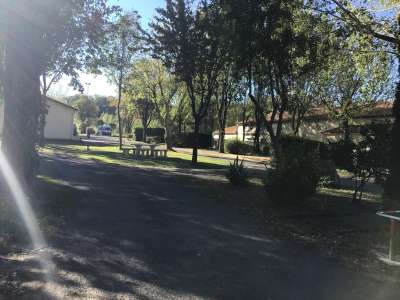 © Aire camping-cars de Mirambeau