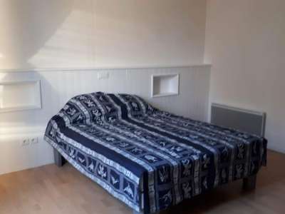 © Chambre 2 à l'étage