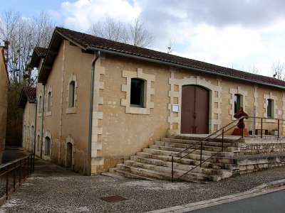 © Façade la Distillerie