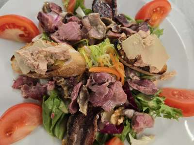 © Salle restaurant Salle restaurant Bar