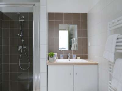 © salle de bains moderne