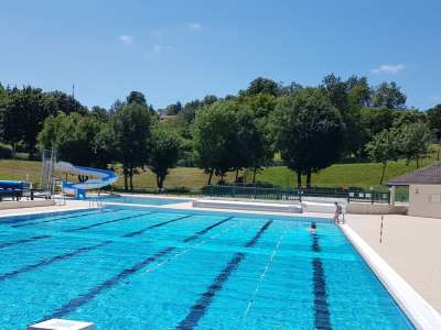 © Piscine découverte à Archiac